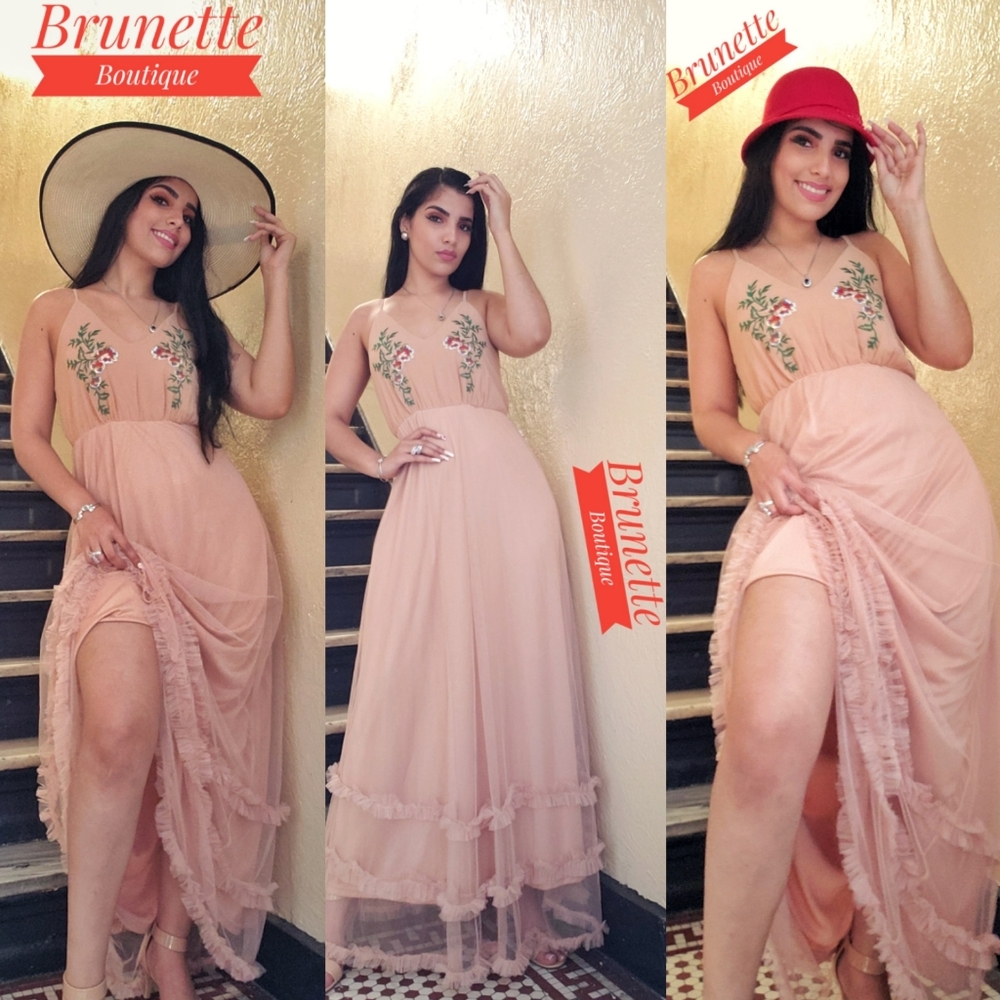 Maxi flare dress with blower design